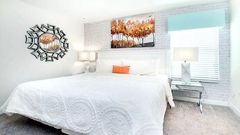 Storey Lake Lakeview Villa 2967