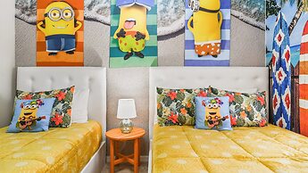 Spacious Home: Private Pool & Resort Access