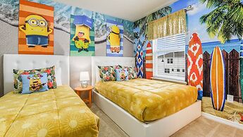 Spacious Home: Private Pool & Resort Access