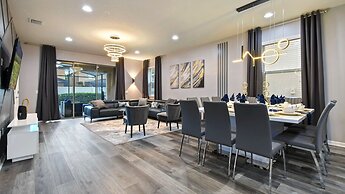 Themed Rooms & Pool in Quiet Neighborhood