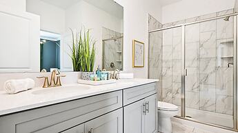 Storey Lake Fantastic Star Wars Villa With Lakeview 2913