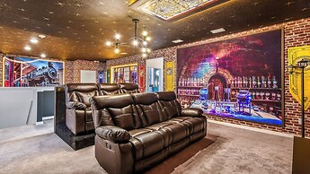 Luxury Home: Pool, Theater, Near Disney