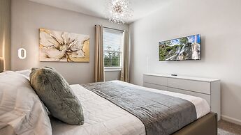 Luxury Home: Pool, Theater, Near Disney