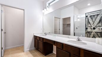 Luxury Home: Pool, Theater, Near Disney