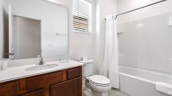 Luxury Home: Pool, Theater, Near Disney