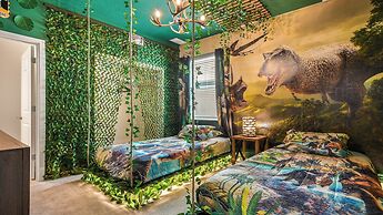 Luxury Home: Pool, Theater, Near Disney