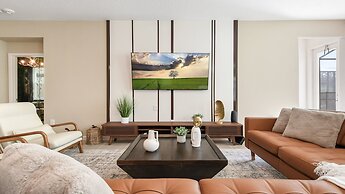 Luxury Home: Pool, Theater, Near Disney