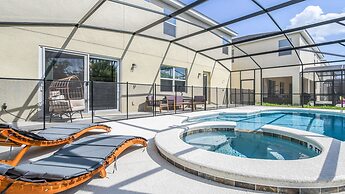 Luxury Home: Pool, Theater, Near Disney