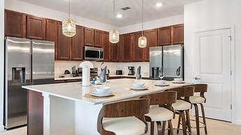 Luxury Home: Pool, Theater, Near Disney