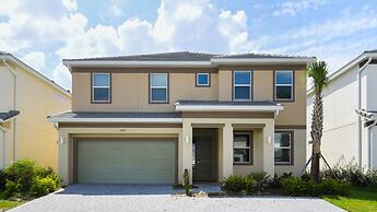 Luxury Home: Pool, Theater, Near Disney