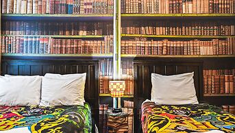 Elegant Home With Resort Amenities, Gameroom