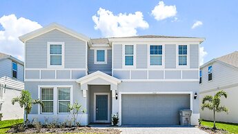 Magical Getaway With Themed Rooms & Amenities