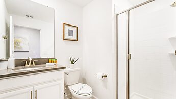 Themed 5BR Pool Home in Championsgate Close2disney