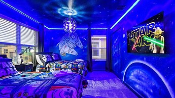 Themed 5BR Pool Home in Championsgate Close2disney