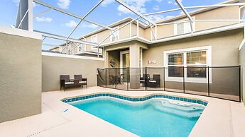 Themed 5BR Pool Home in Championsgate Close2disney