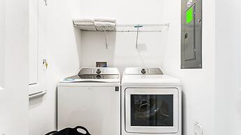 Themed 5BR Pool Home in Championsgate Close2disney