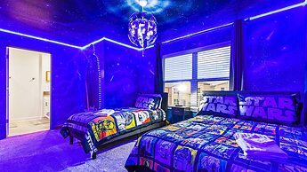 Themed 5BR Pool Home in Championsgate Close2disney