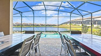 Elegant Orlando Home: Pool, Spa & Theme Parks