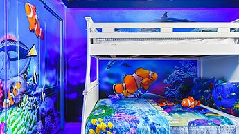 Elegant Orlando Home: Pool, Spa & Theme Parks