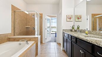 Elegant Orlando Home: Pool, Spa & Theme Parks