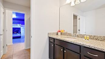 Elegant Orlando Home: Pool, Spa & Theme Parks