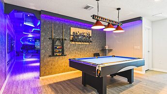 Elegant Orlando Home: Pool, Spa & Theme Parks