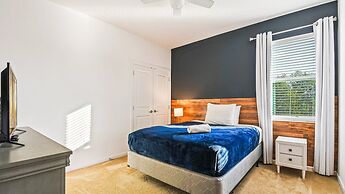 Spacious 12-bed Villa With Pool & Resort Amenities