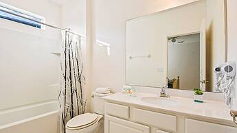 Spacious 12-bed Villa With Pool & Resort Amenities