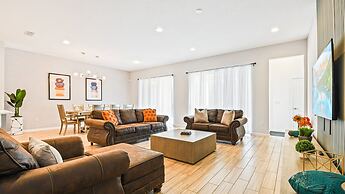 Spacious 12-bed Villa With Pool & Resort Amenities