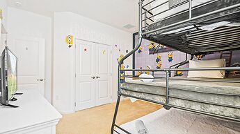 Spacious 12-bed Villa With Pool & Resort Amenities