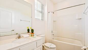 Spacious 12-bed Villa With Pool & Resort Amenities