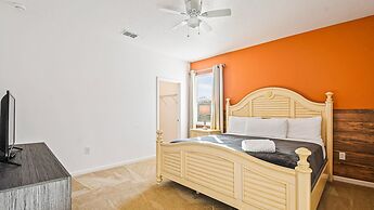 Spacious 12-bed Villa With Pool & Resort Amenities