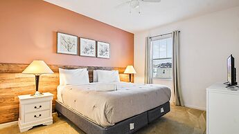 Spacious 12-bed Villa With Pool & Resort Amenities