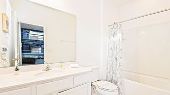 Spacious 12-bed Villa With Pool & Resort Amenities