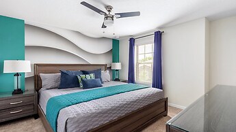 Private Pool Home Near Disney & Legoland