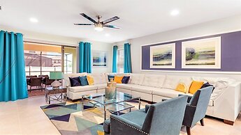 Private Pool Home Near Disney & Legoland