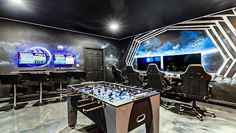 Family-friendly Oasis With Game Room & Pool