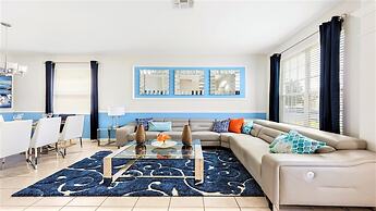 Home With Lakeview Close to Disney w Pool