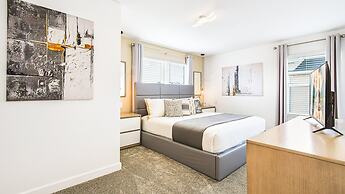 Storey Lake 5br Family Townhome w Pool Near Disney