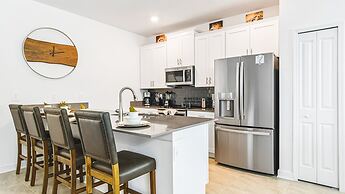 Storey Lake 5br Family Townhome w Pool Near Disney