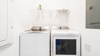 Storey Lake 5br Family Townhome w Pool Near Disney