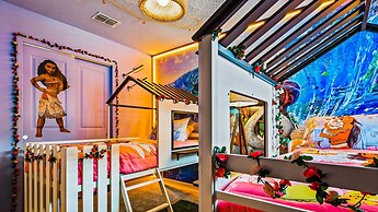 Luxury Home w/ Pool, Game Room, Near Disney