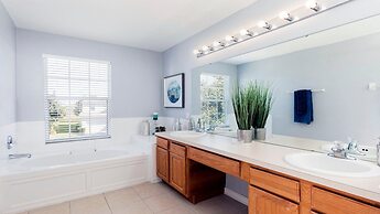 Disney & Star Wars Haven: 6br, Pool & Game Room!