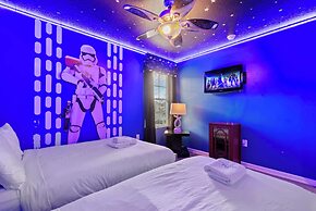 Disney & Star Wars Haven: 6br, Pool & Game Room!