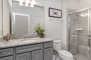 5BR Modern Home Near Disney, Themed Rooms, Pool