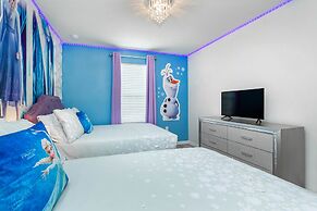 5BR Modern Home Near Disney, Themed Rooms, Pool