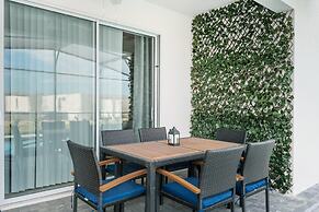 5BR Modern Home Near Disney, Themed Rooms, Pool