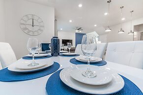 5BR Modern Home Near Disney, Themed Rooms, Pool