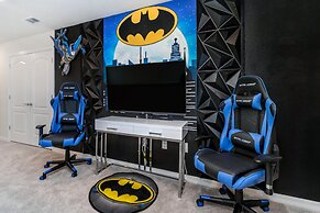 5BR Modern Home Near Disney, Themed Rooms, Pool