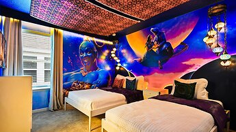 Extraordinary 10br Private Pool Spa Near Disney